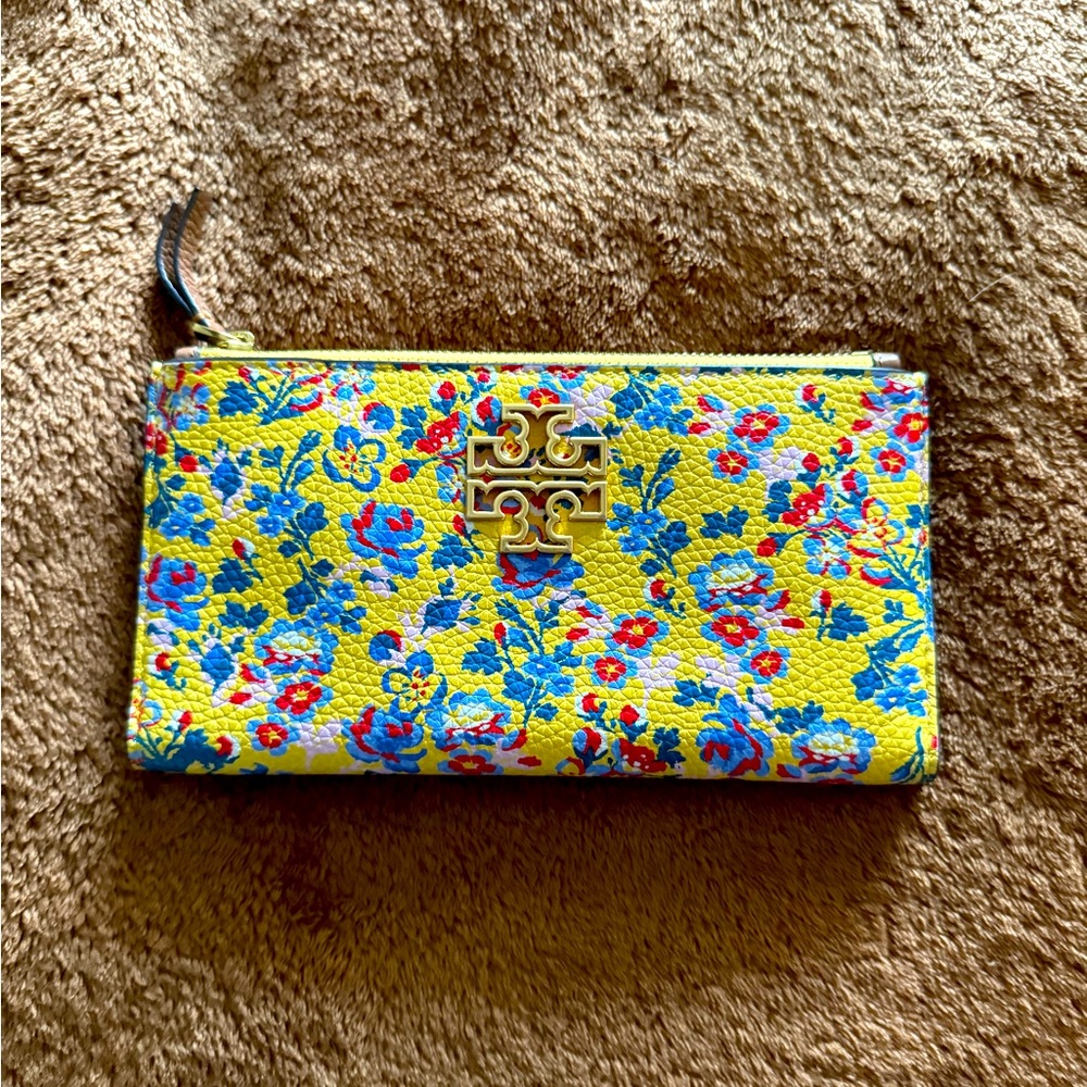 Tory Burch Summer Floral Wallet- like new